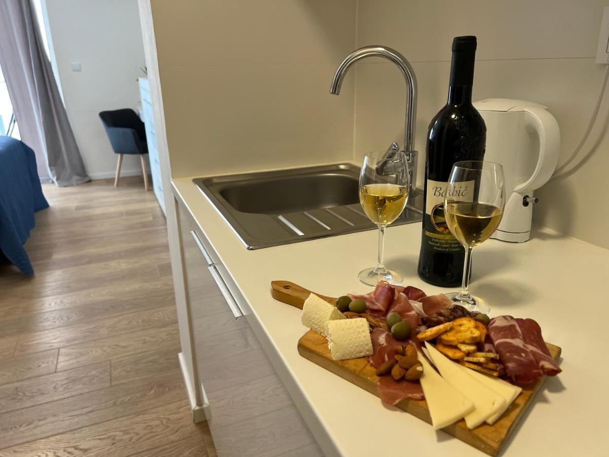 Studio Apartment Marina Mel نوفي فينودولسكي المظهر الخارجي الصورة