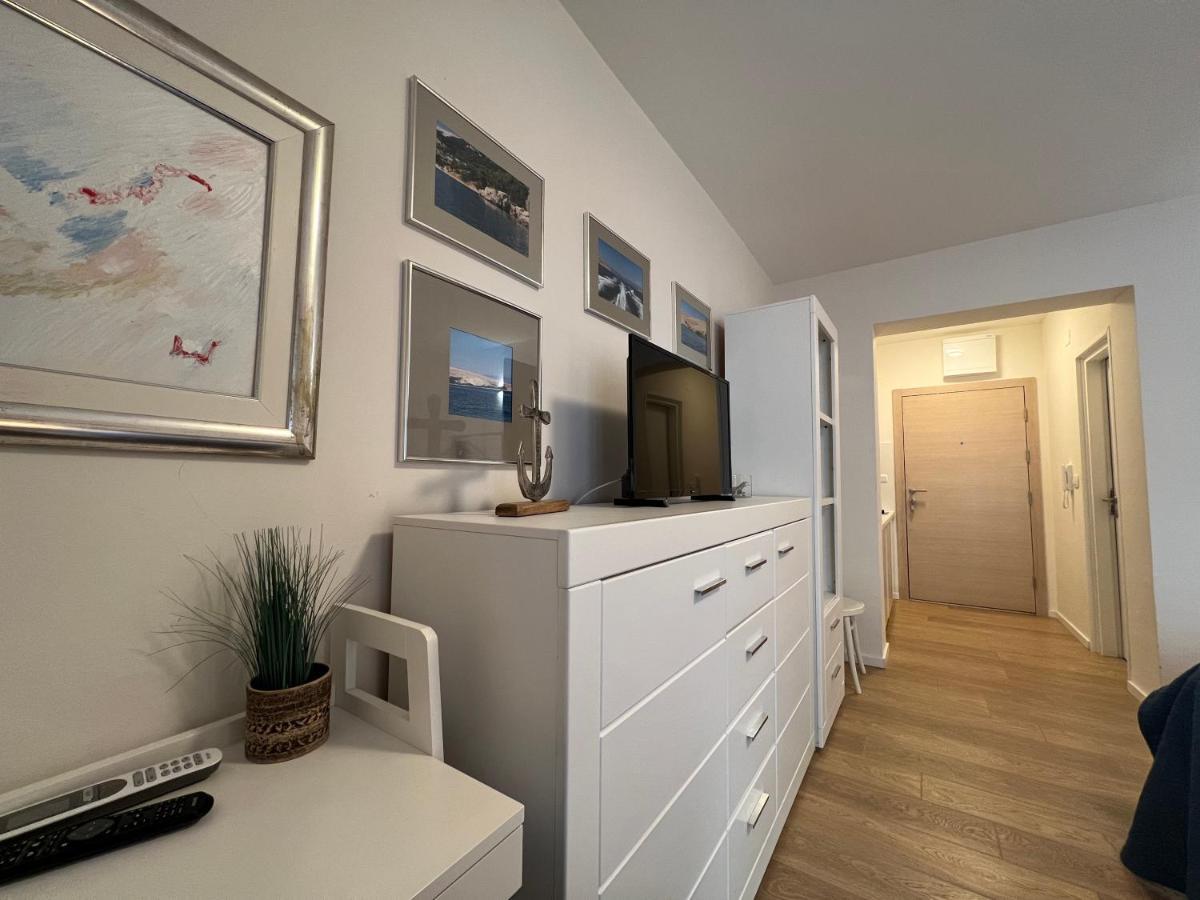 Studio Apartment Marina Mel نوفي فينودولسكي المظهر الخارجي الصورة