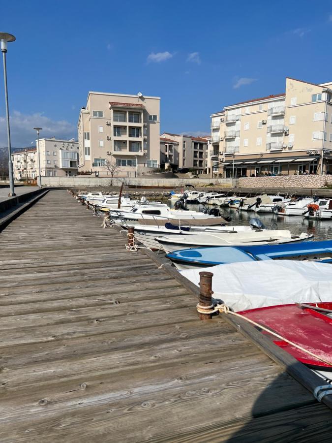 Studio Apartment Marina Mel نوفي فينودولسكي المظهر الخارجي الصورة